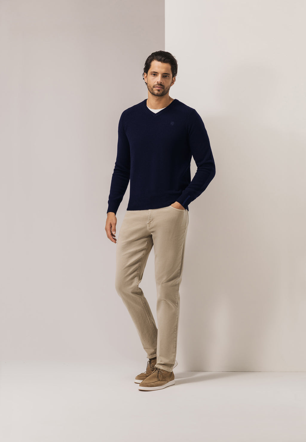 Pull en laine d’agneau à col en V