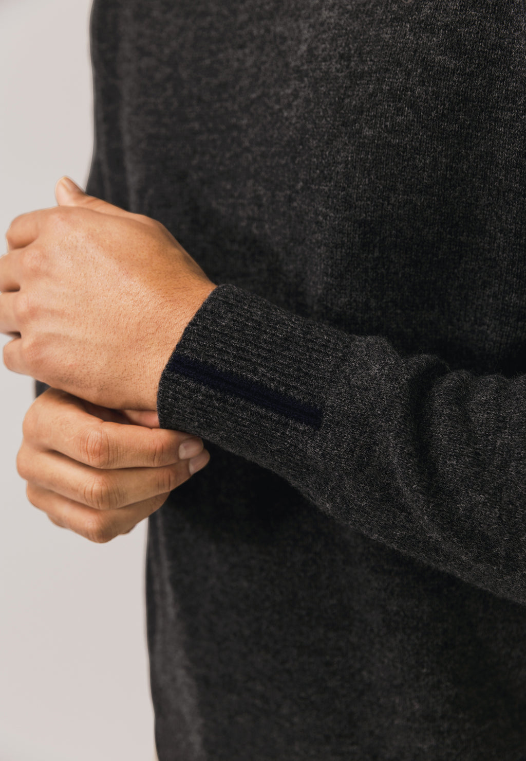 Pull en laine d’agneau à col en V