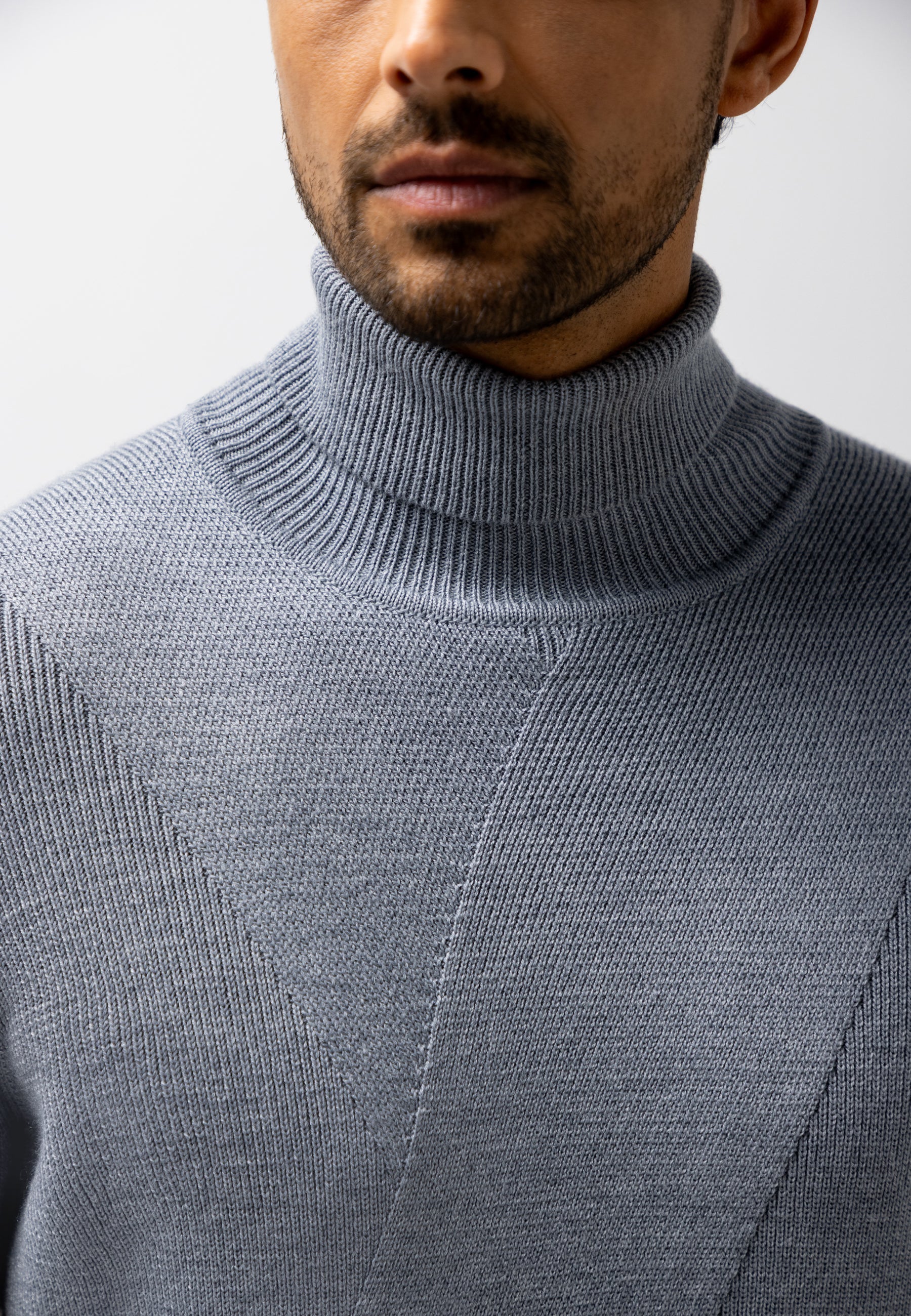 Pull en maille à col roulé avec motif structuré