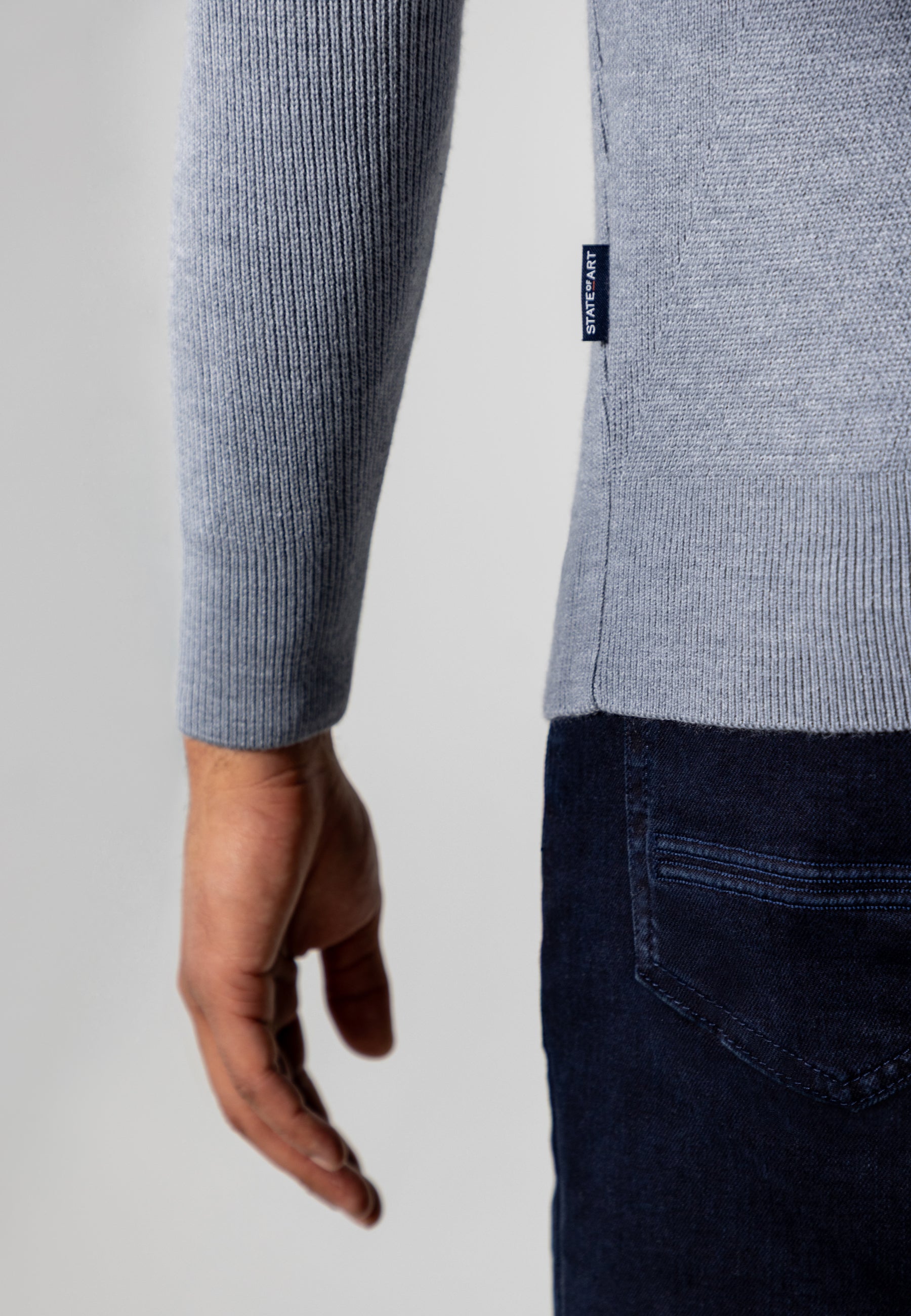 Pull en maille à col roulé avec motif structuré