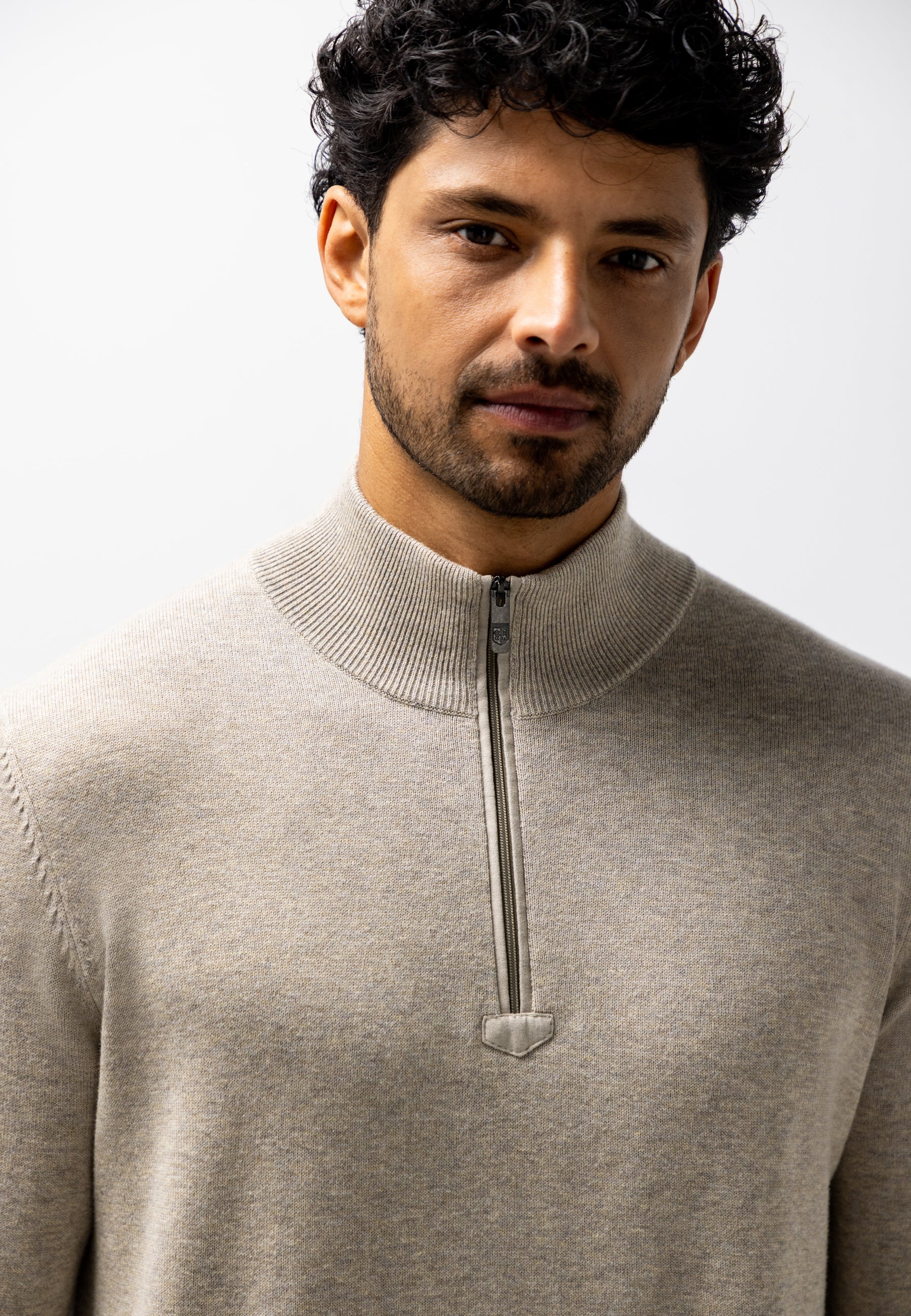 Pull en coton avec coudières
