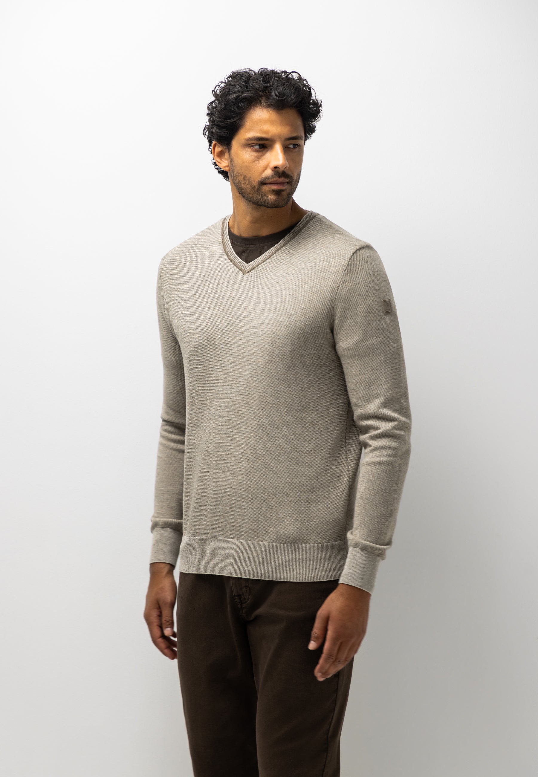 Oxford trui met rubberen badge