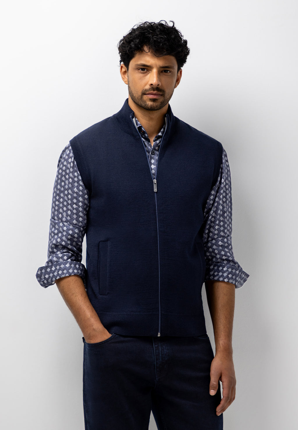 Gilet en maille à poches latérales