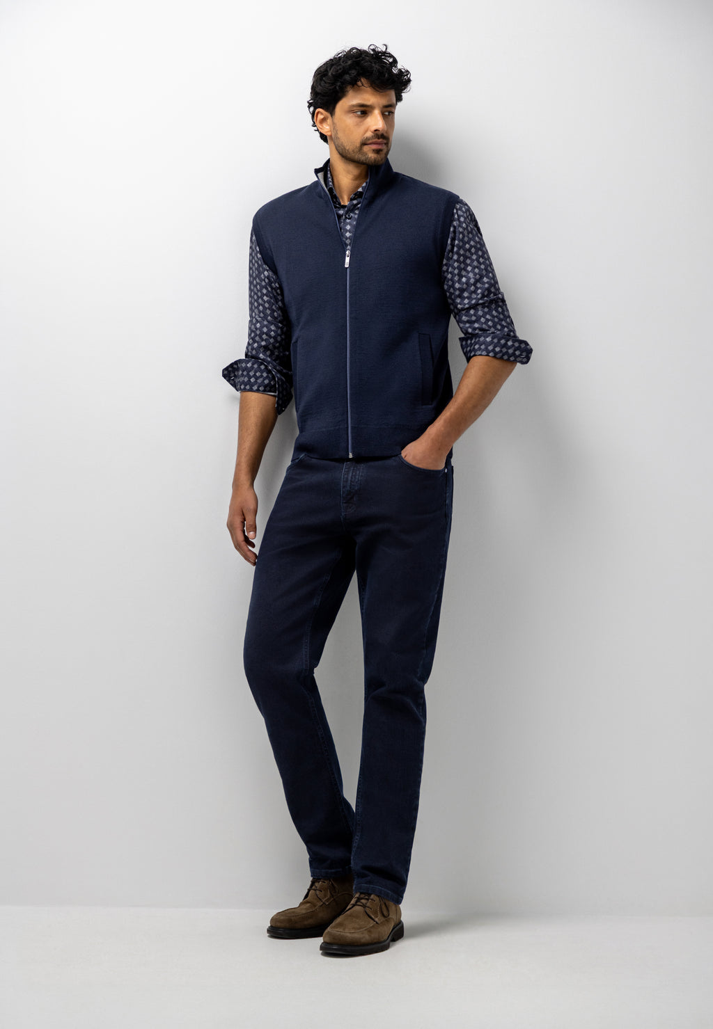 Gilet en maille à poches latérales