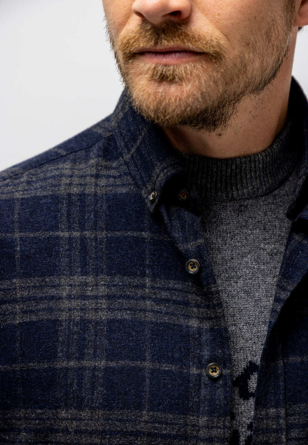 Chemise à carreaux