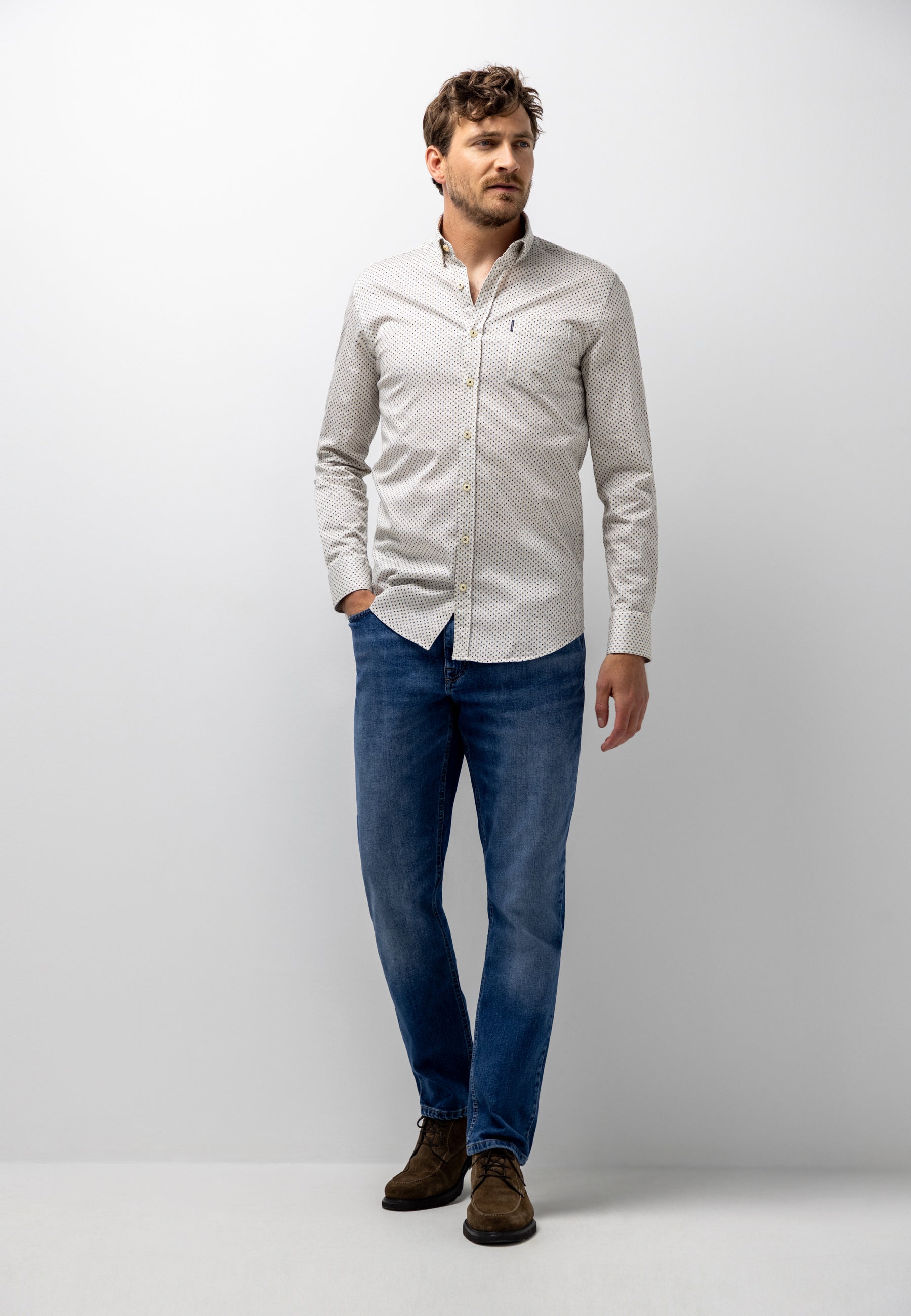Chemise avec imprimé graphique intégral