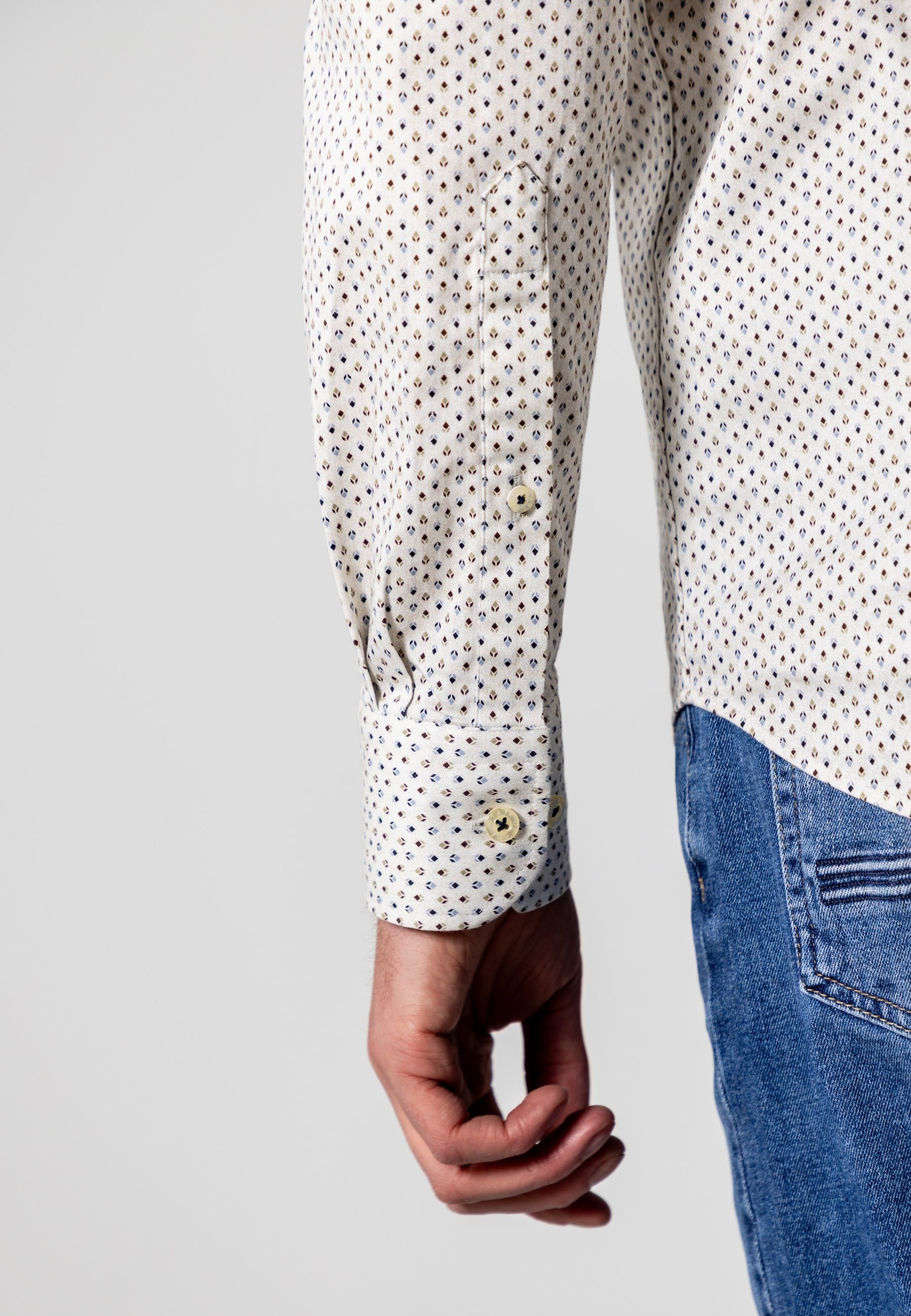 Chemise avec imprimé graphique intégral