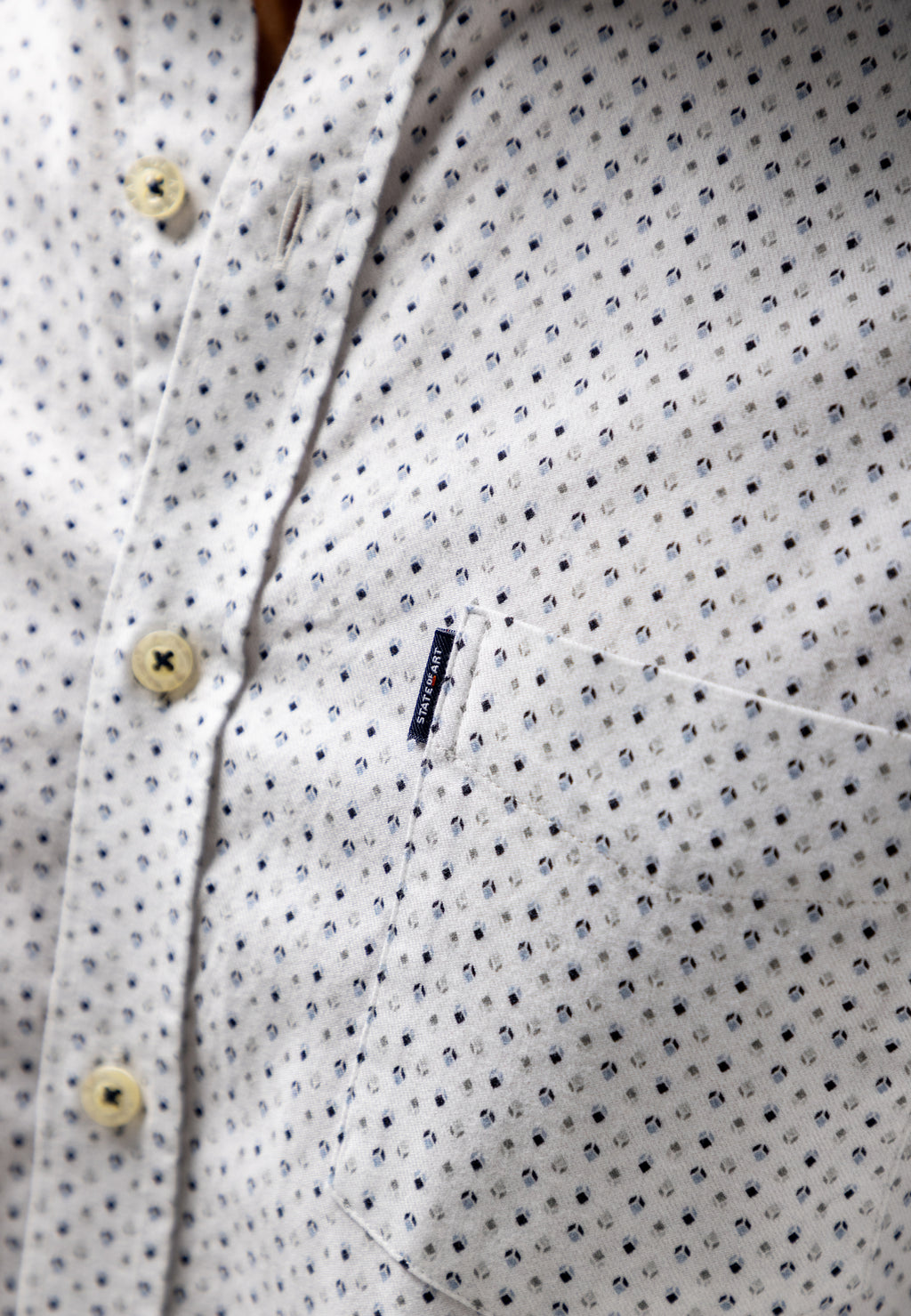Chemise avec imprimé graphique intégral
