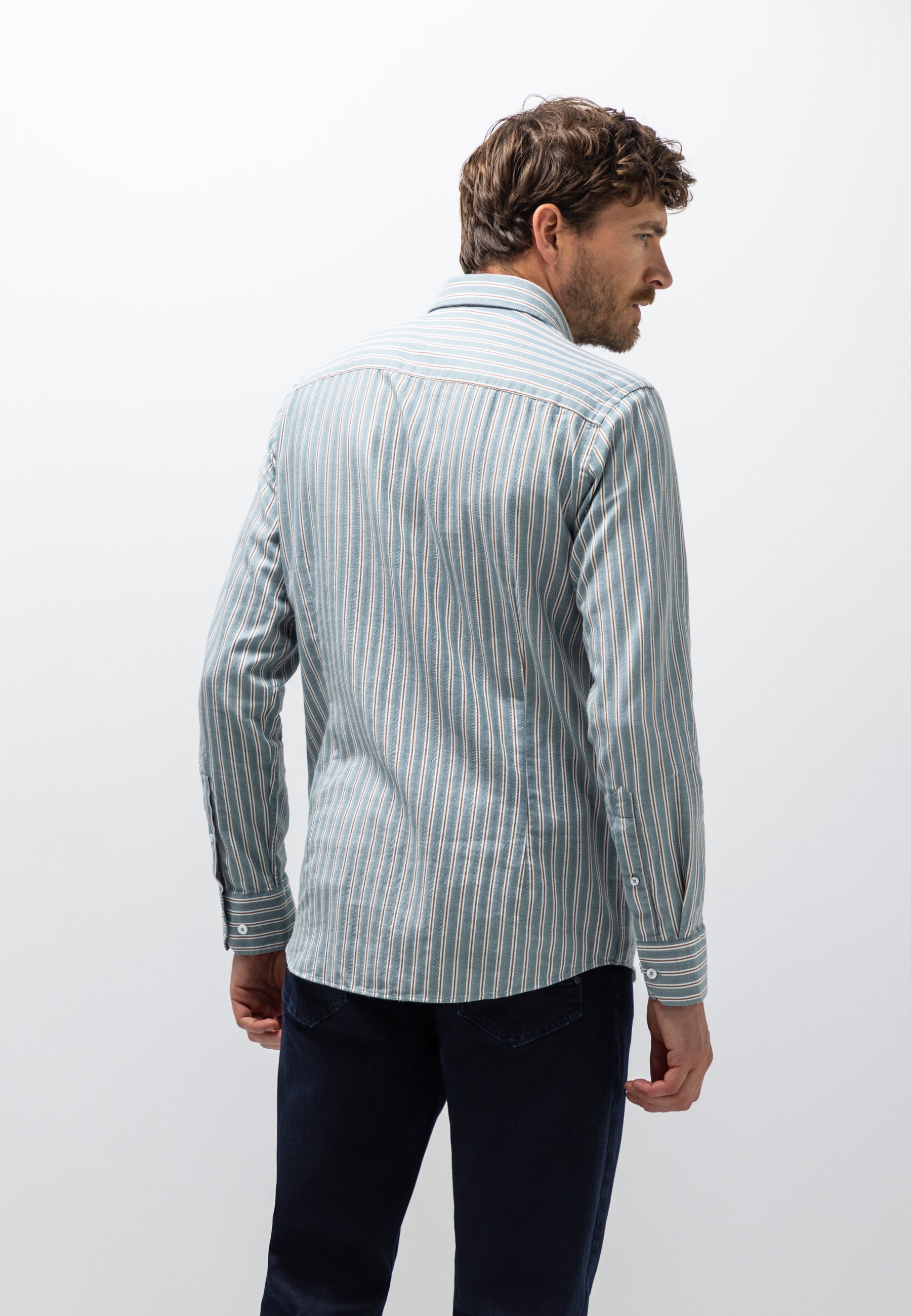 Chemise à motif rayé