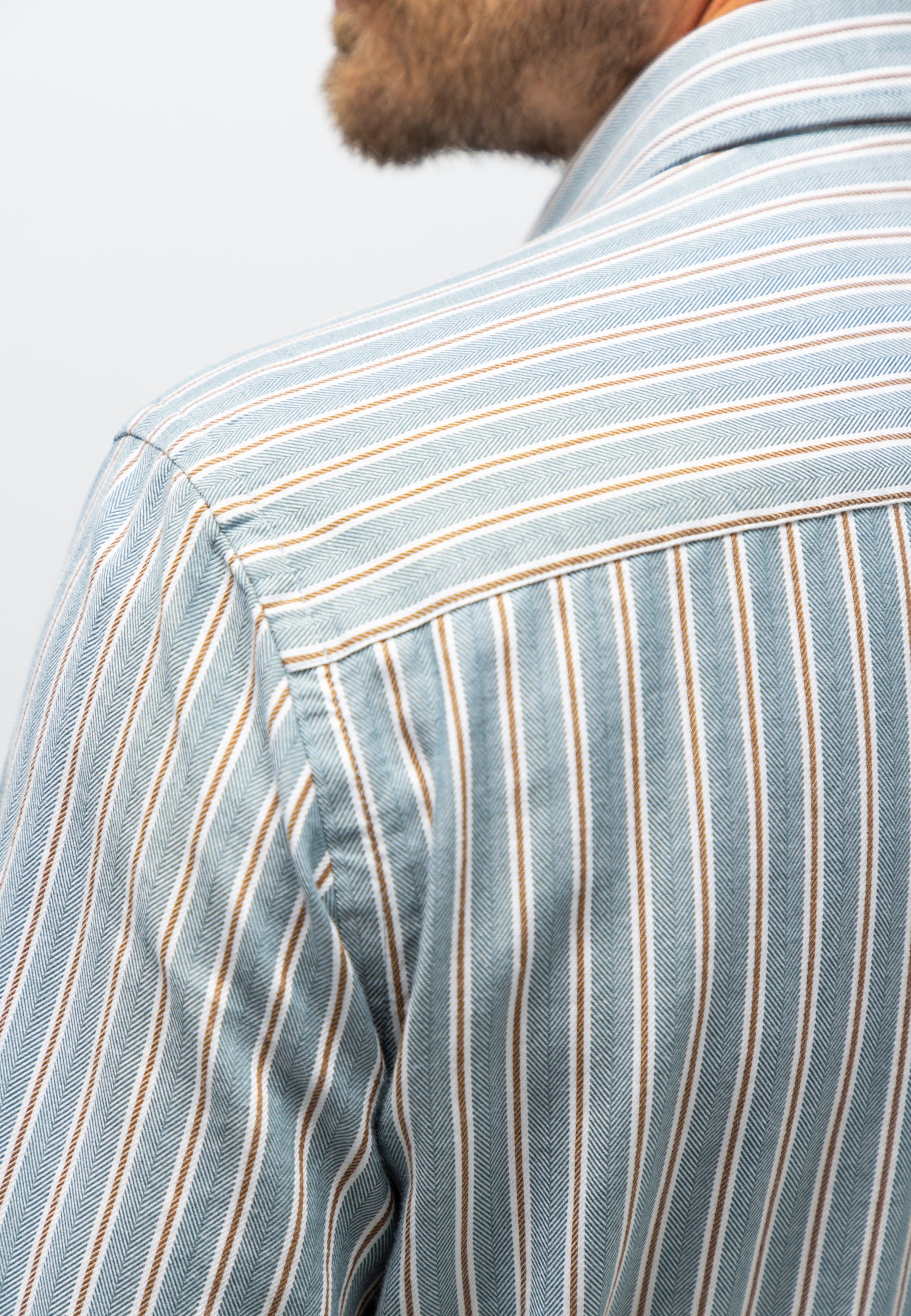 Chemise à motif rayé