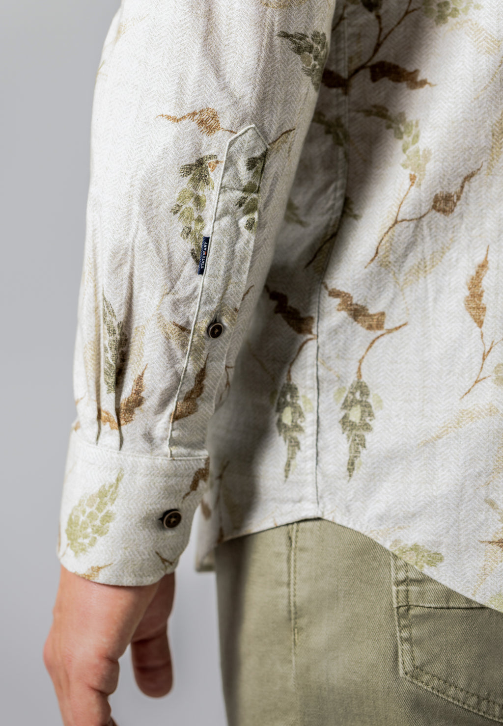Chemise à imprimé botanique