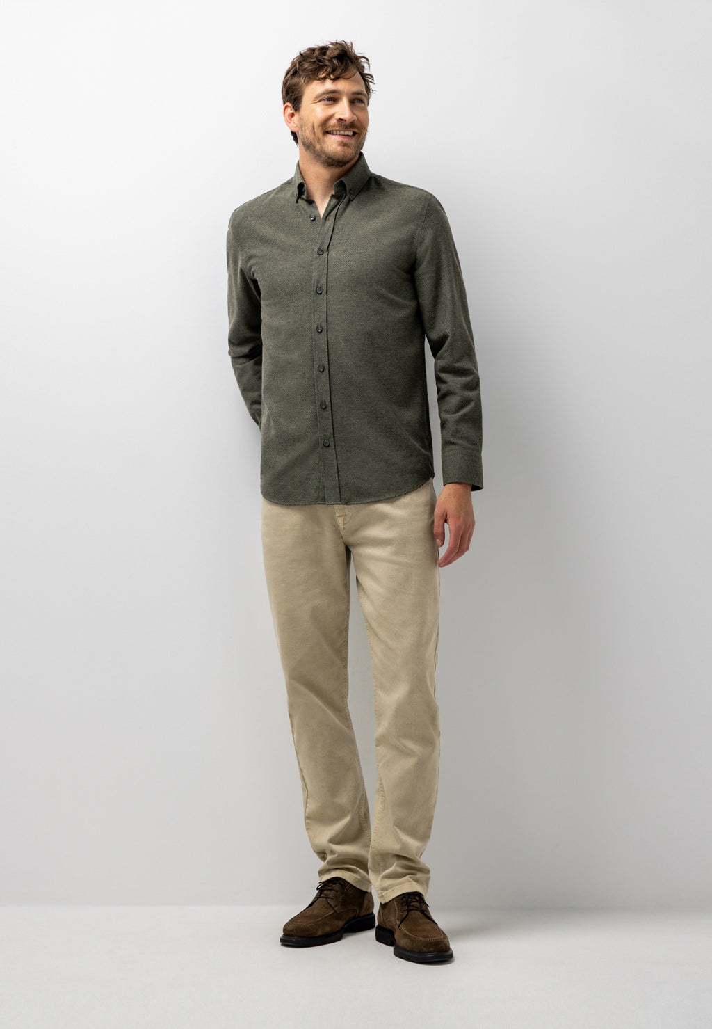 Chemise à col boutonné