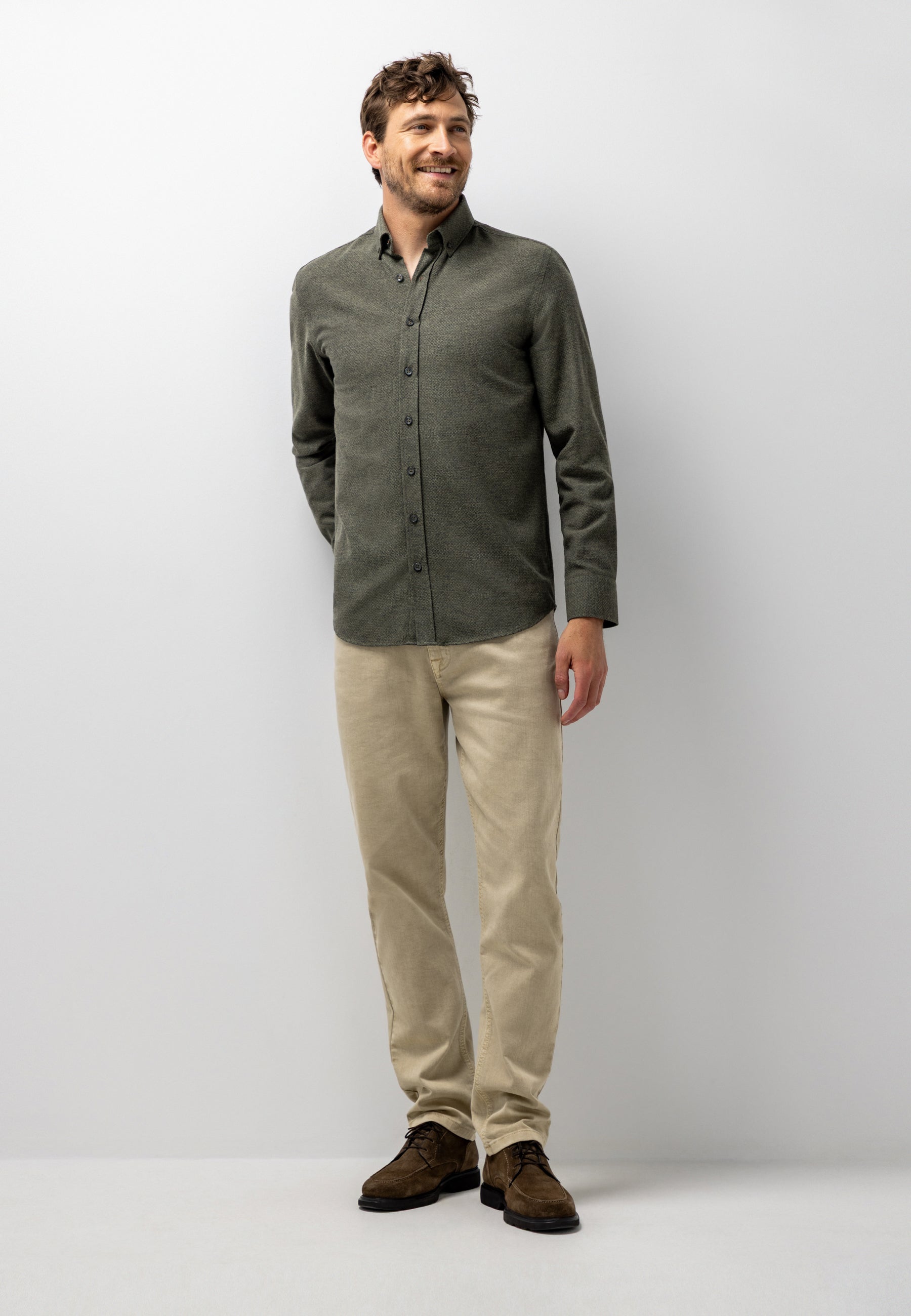 Chemise à col boutonné