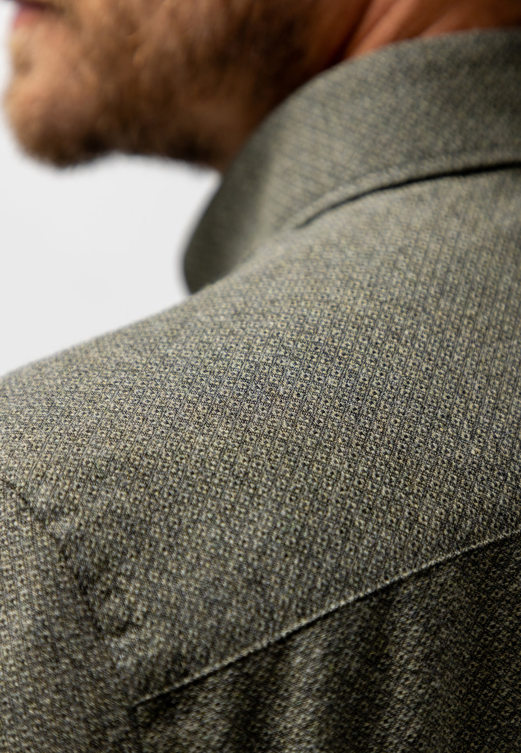 Chemise à col boutonné