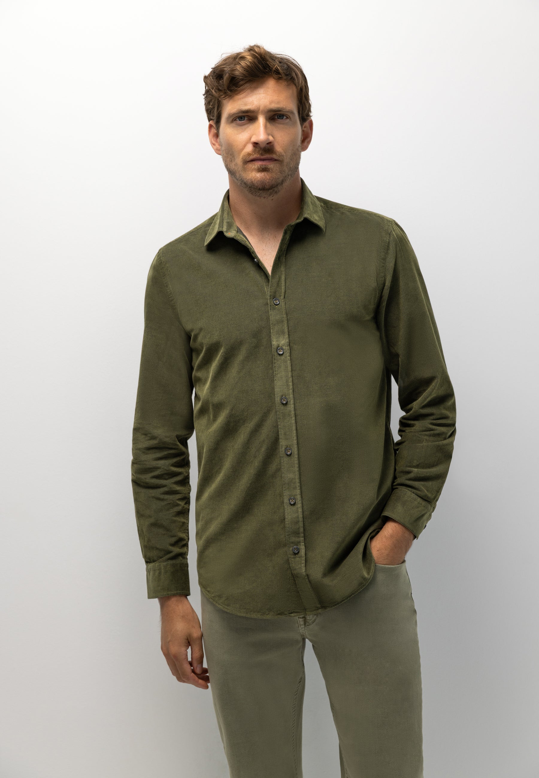 Chemise en velours à motif chiné