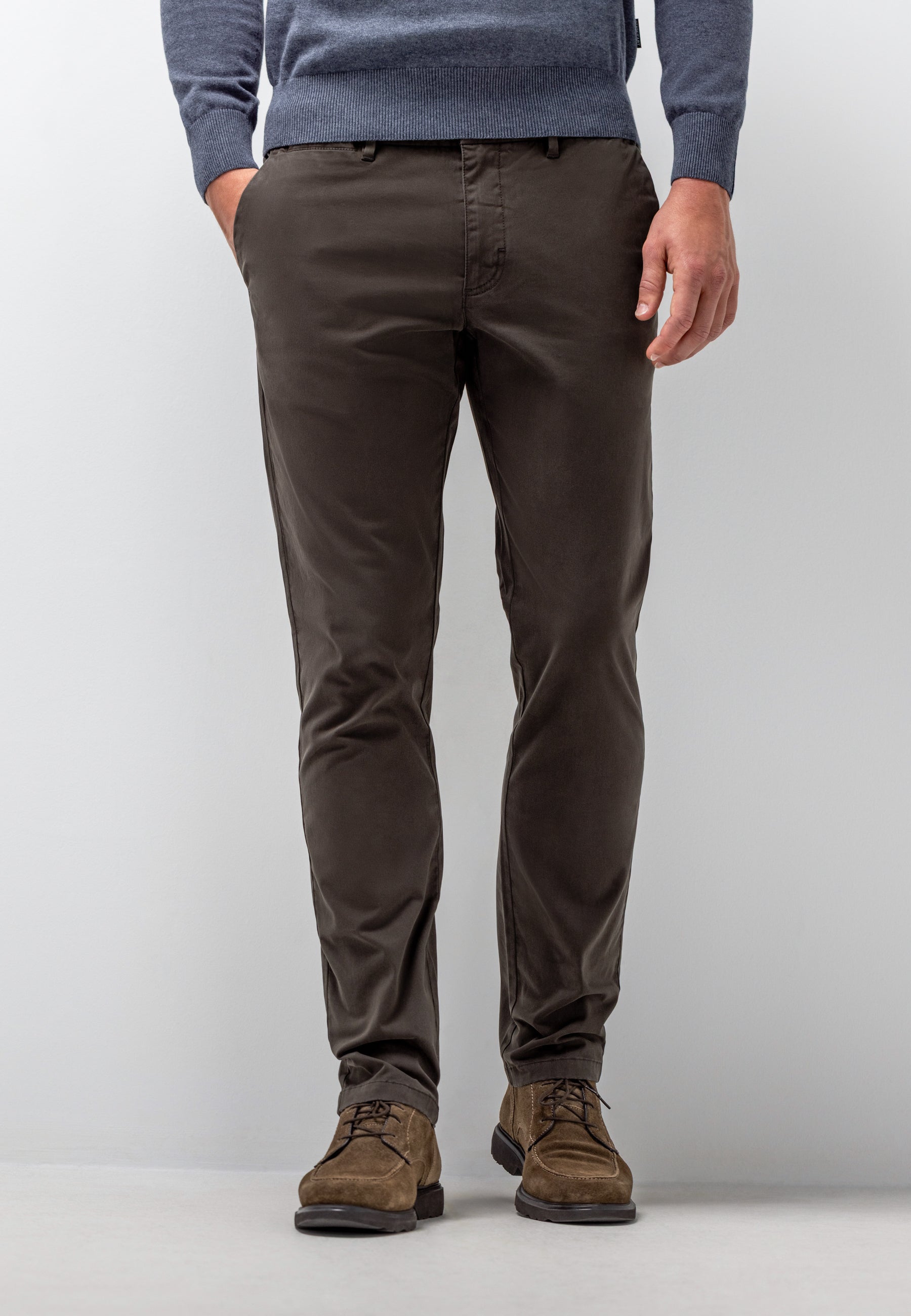 Chino NAVIGATOR en sergé stretch