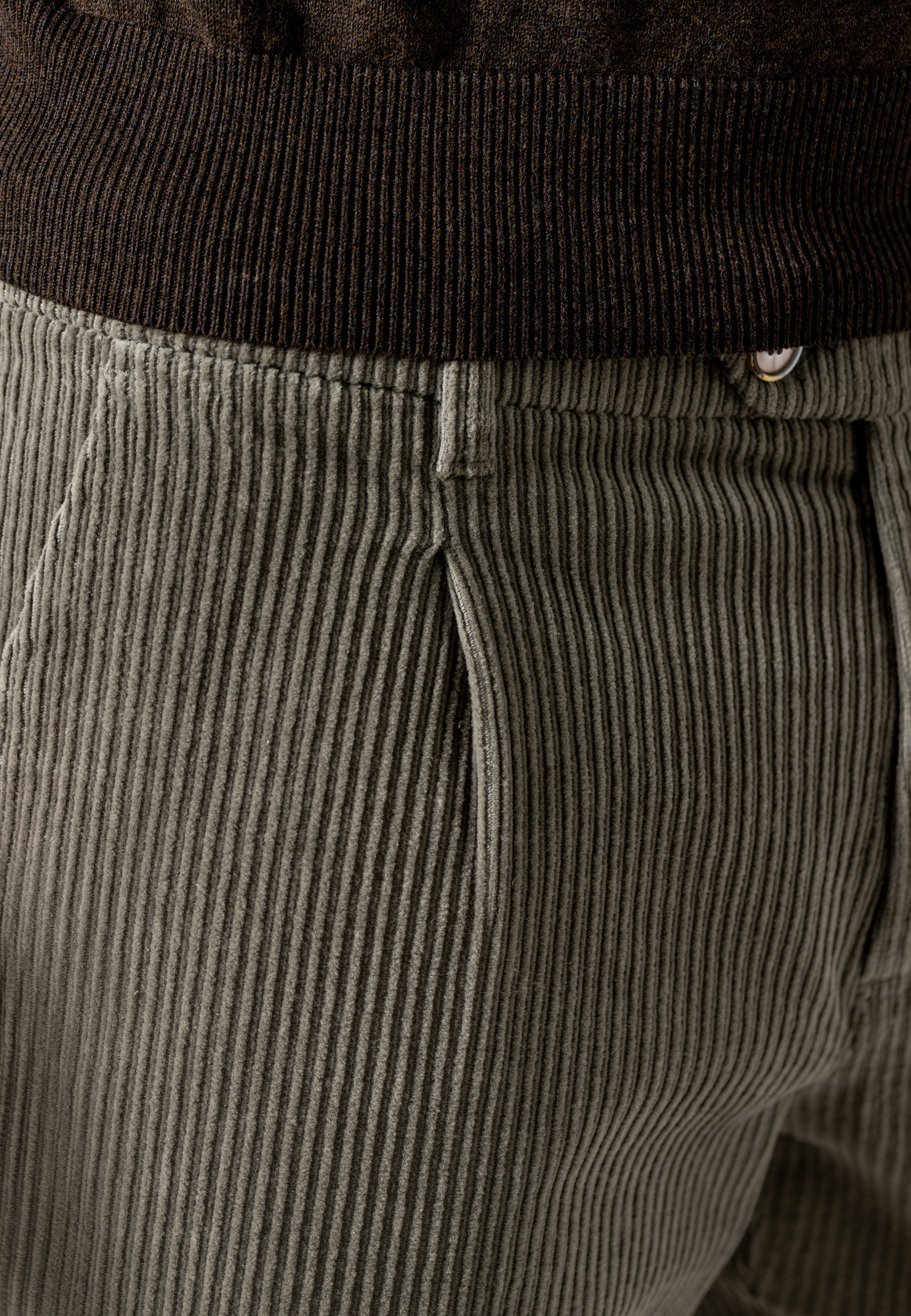 Chino NAVIGATOR en velours côtelé stretch