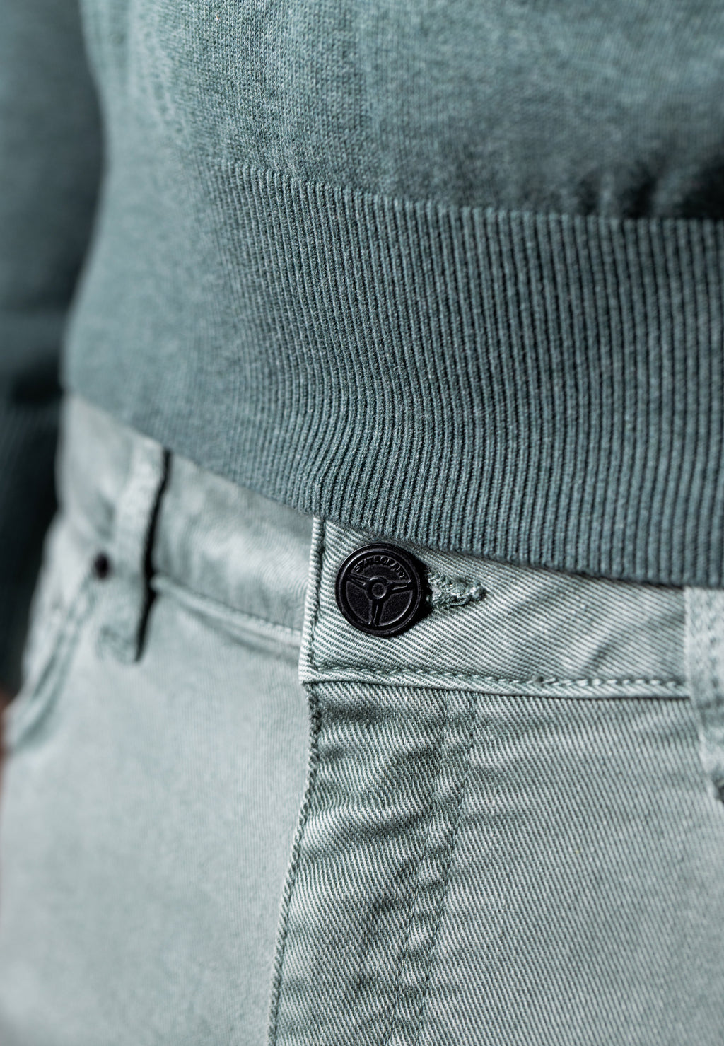 RACER 5-pocket van gekleurd stretchdenim