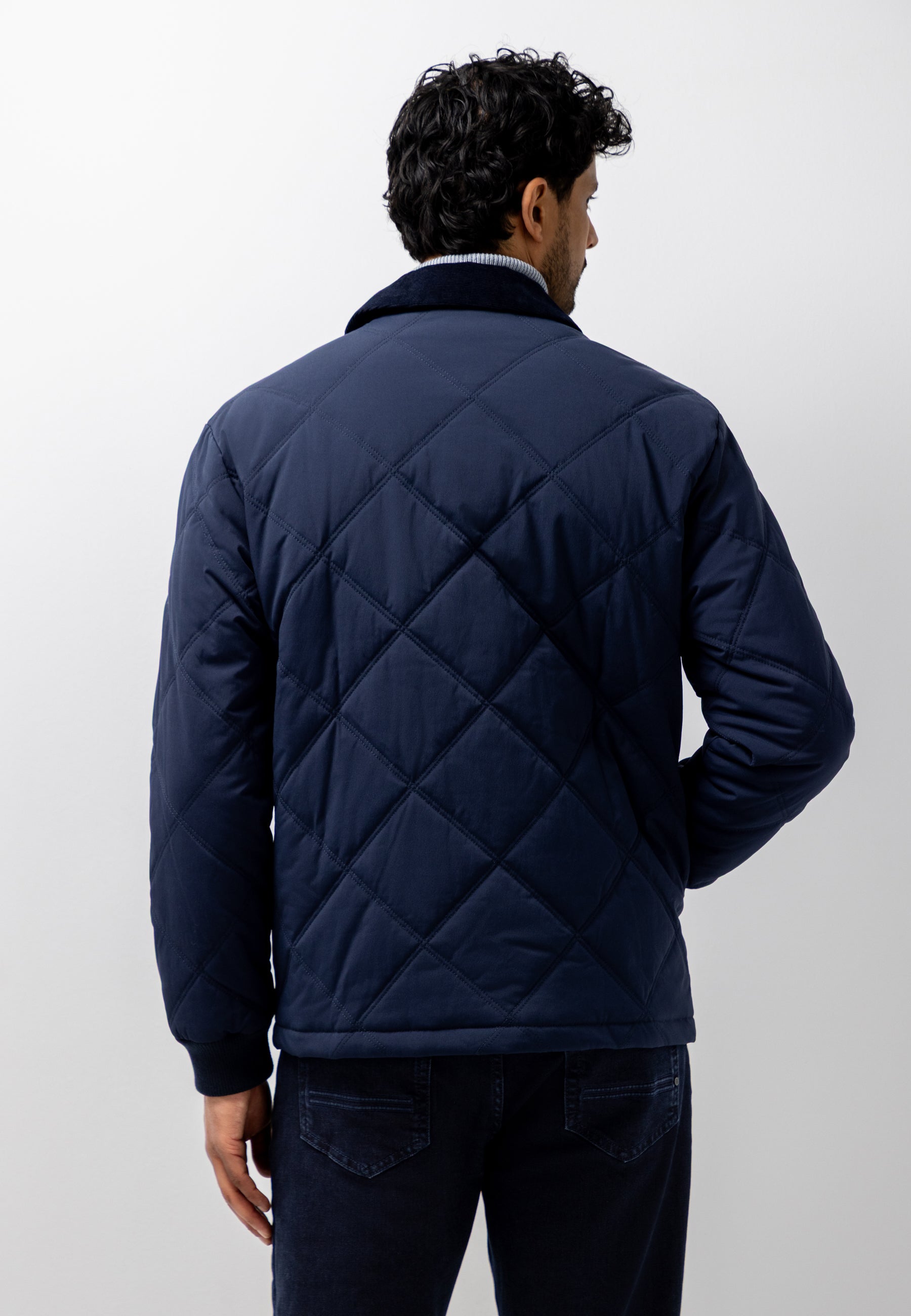 Veste matelassée à surpiqûres losanges