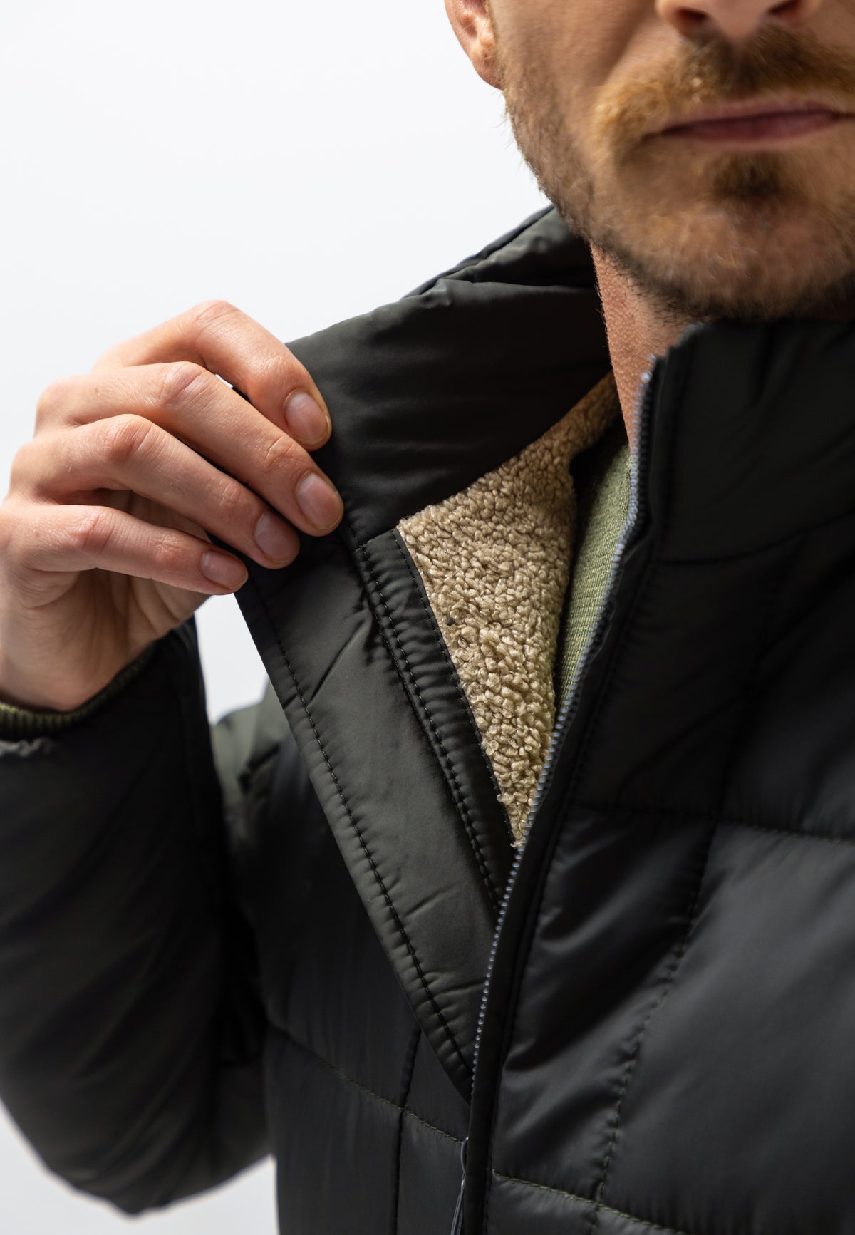 Gewatteerde jas met geruite stiksels