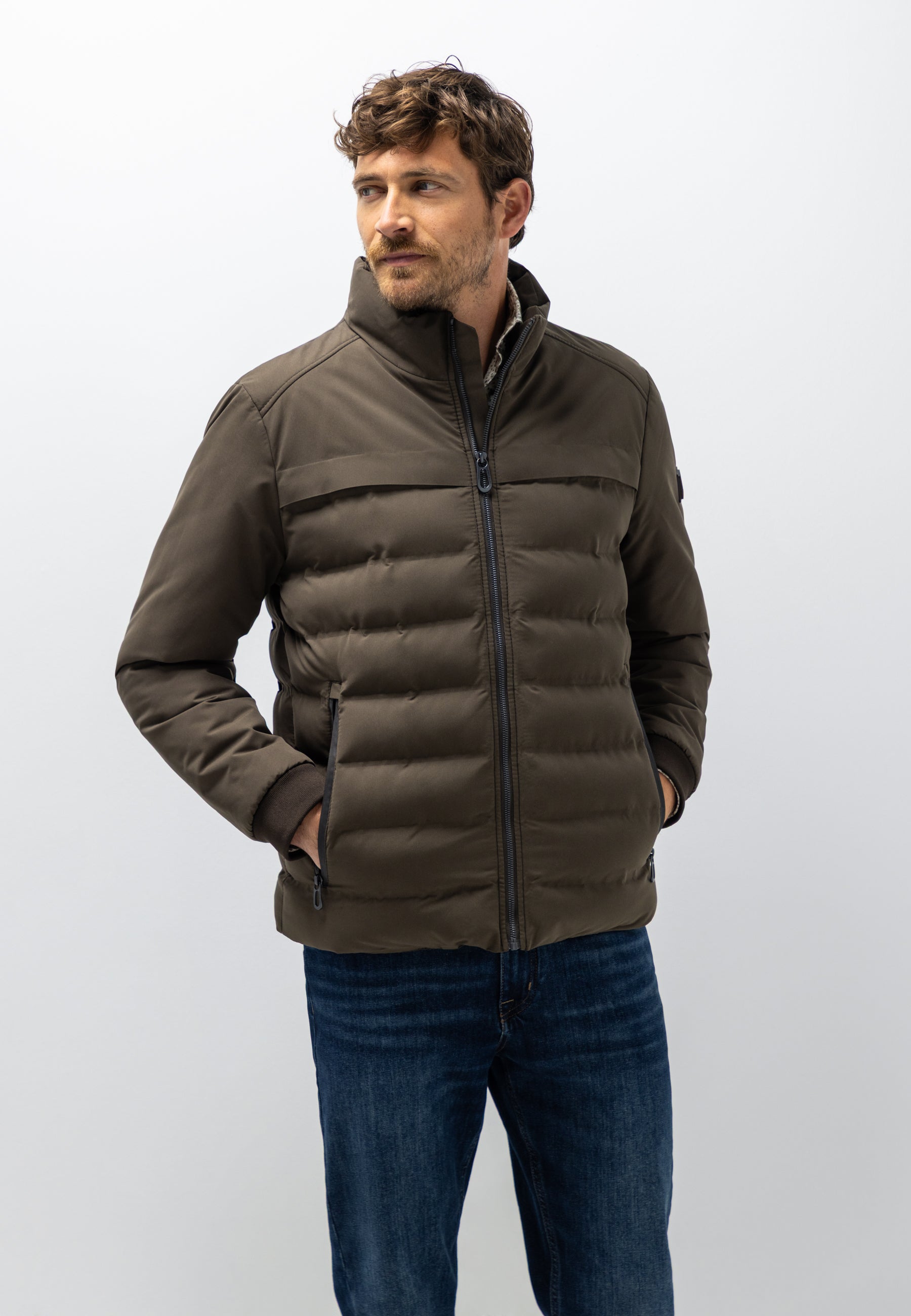 Veste avec badge en caoutchouc