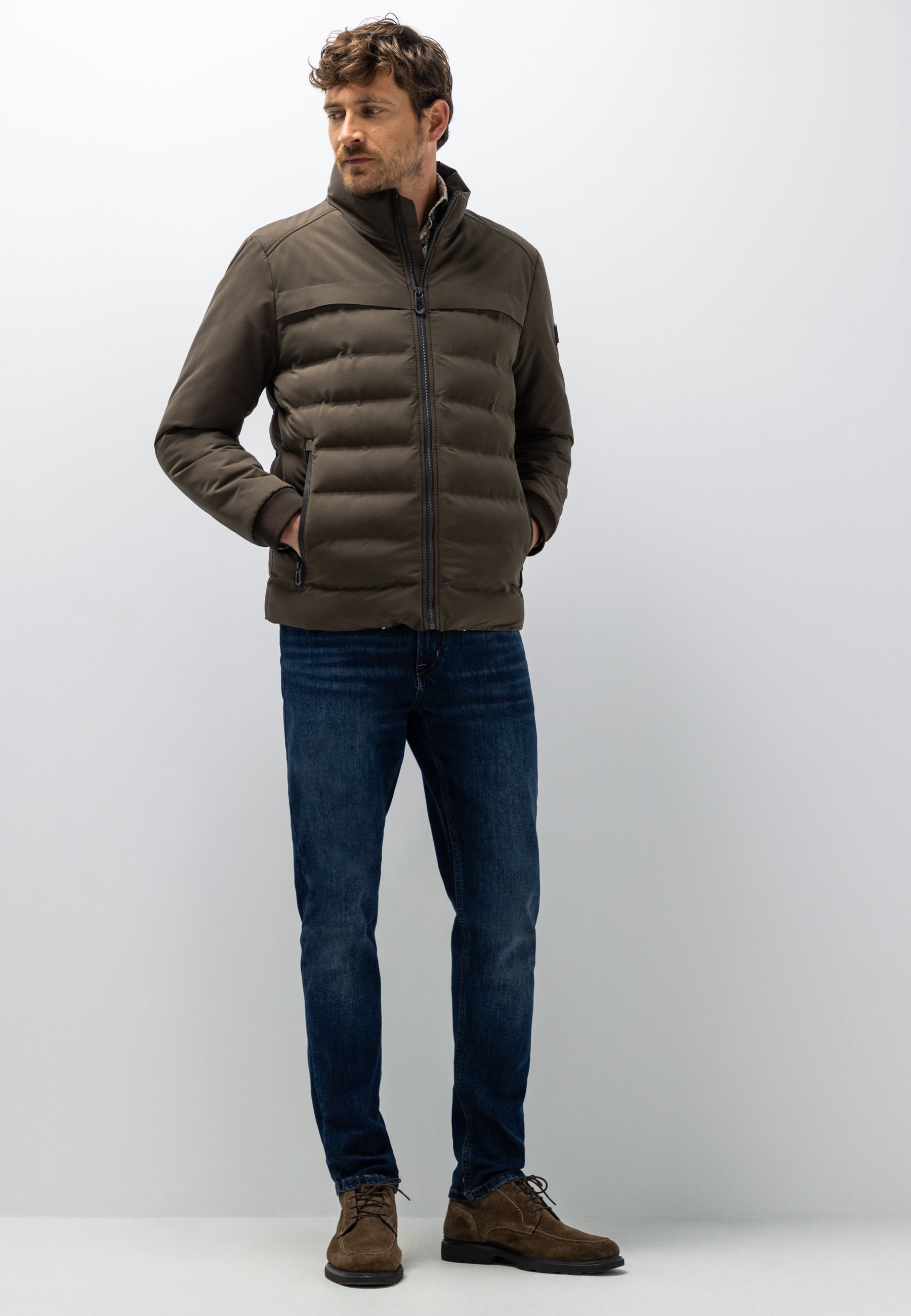 Veste avec badge en caoutchouc