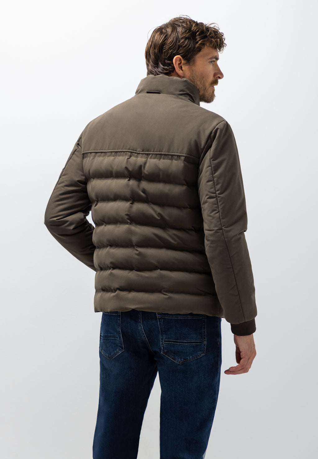 Veste avec badge en caoutchouc