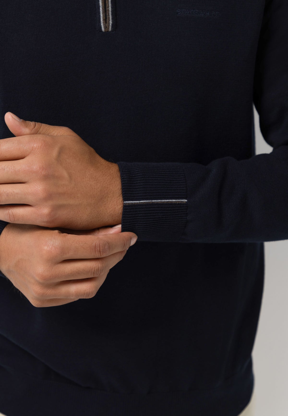 Pull en coton à demi-zip