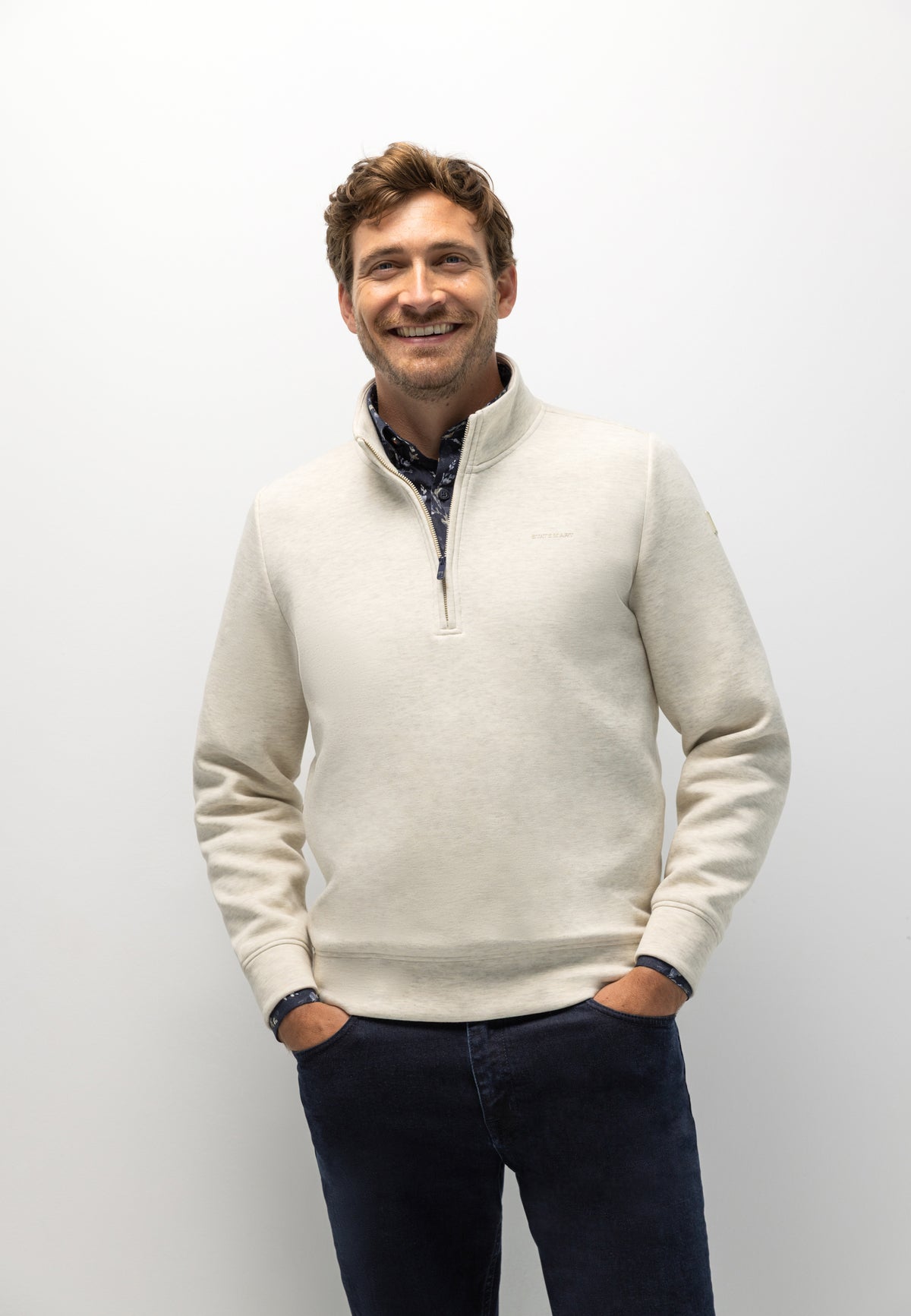 Sweat-shirt à demi-zip