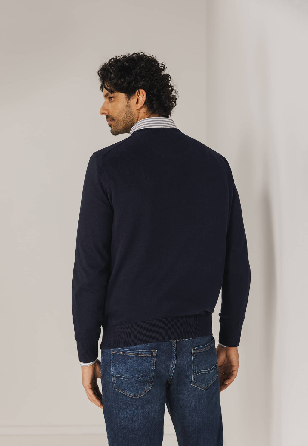 Pull ESSENTIALS à col rond