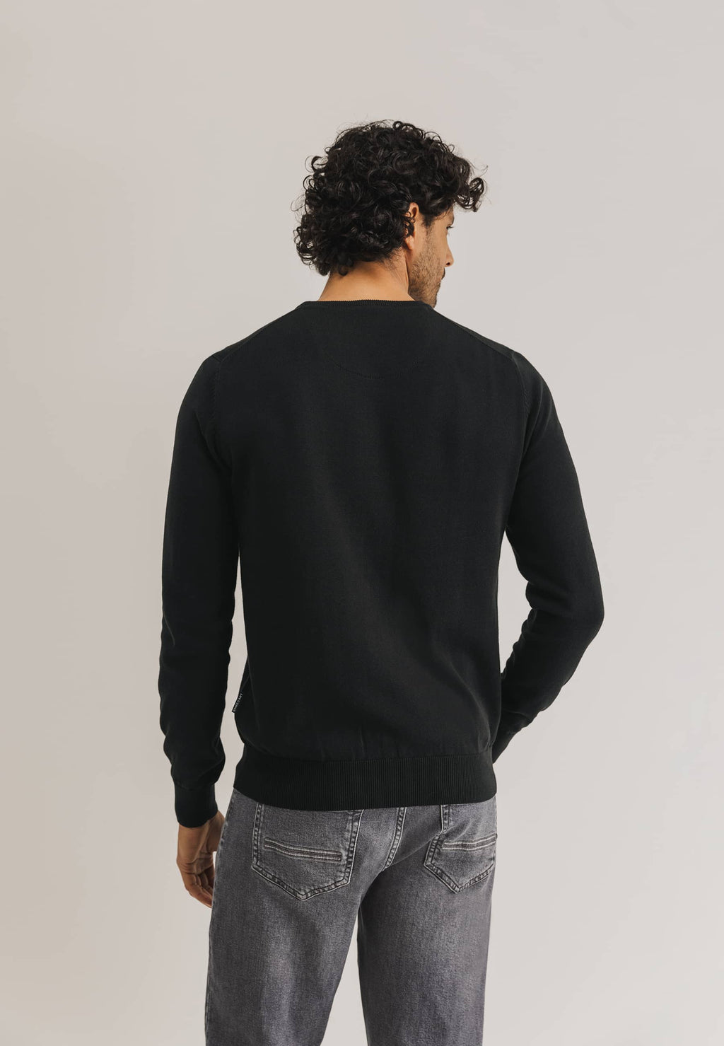 Pull ESSENTIALS à col rond