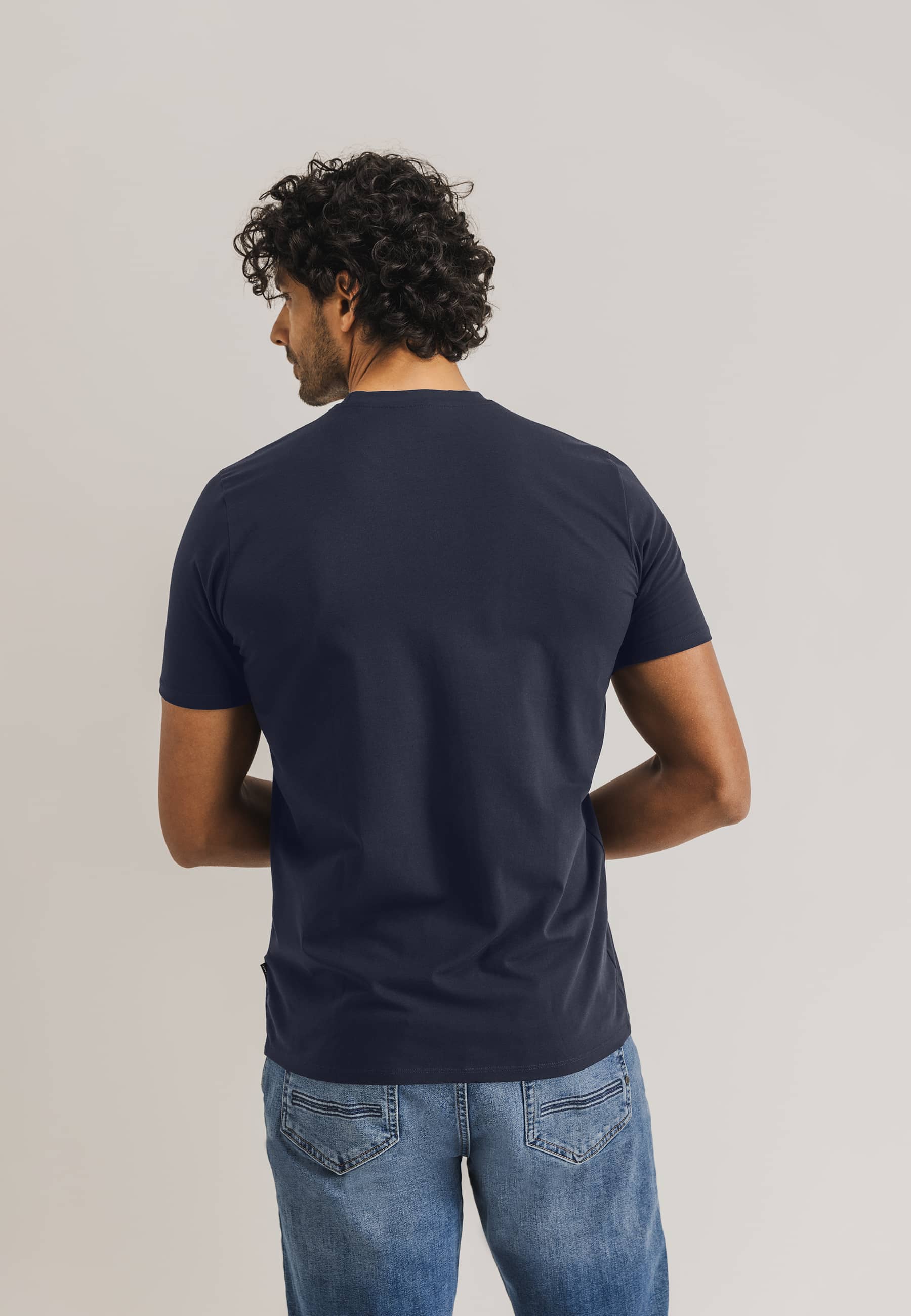 T-shirt ESSENTIALS à col rond