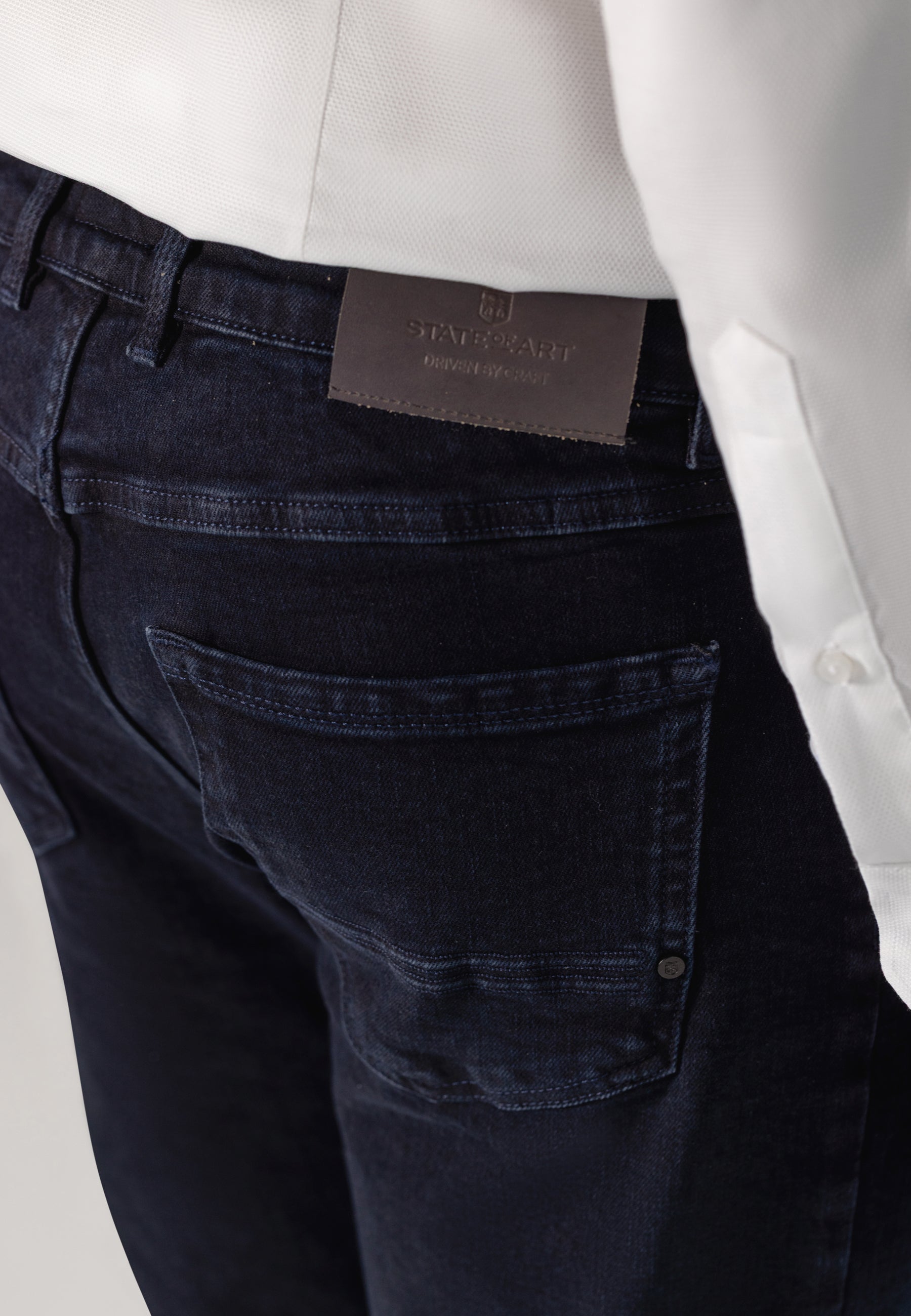 Jean 5 poches DRIVER coupe fuselée en denim stretch