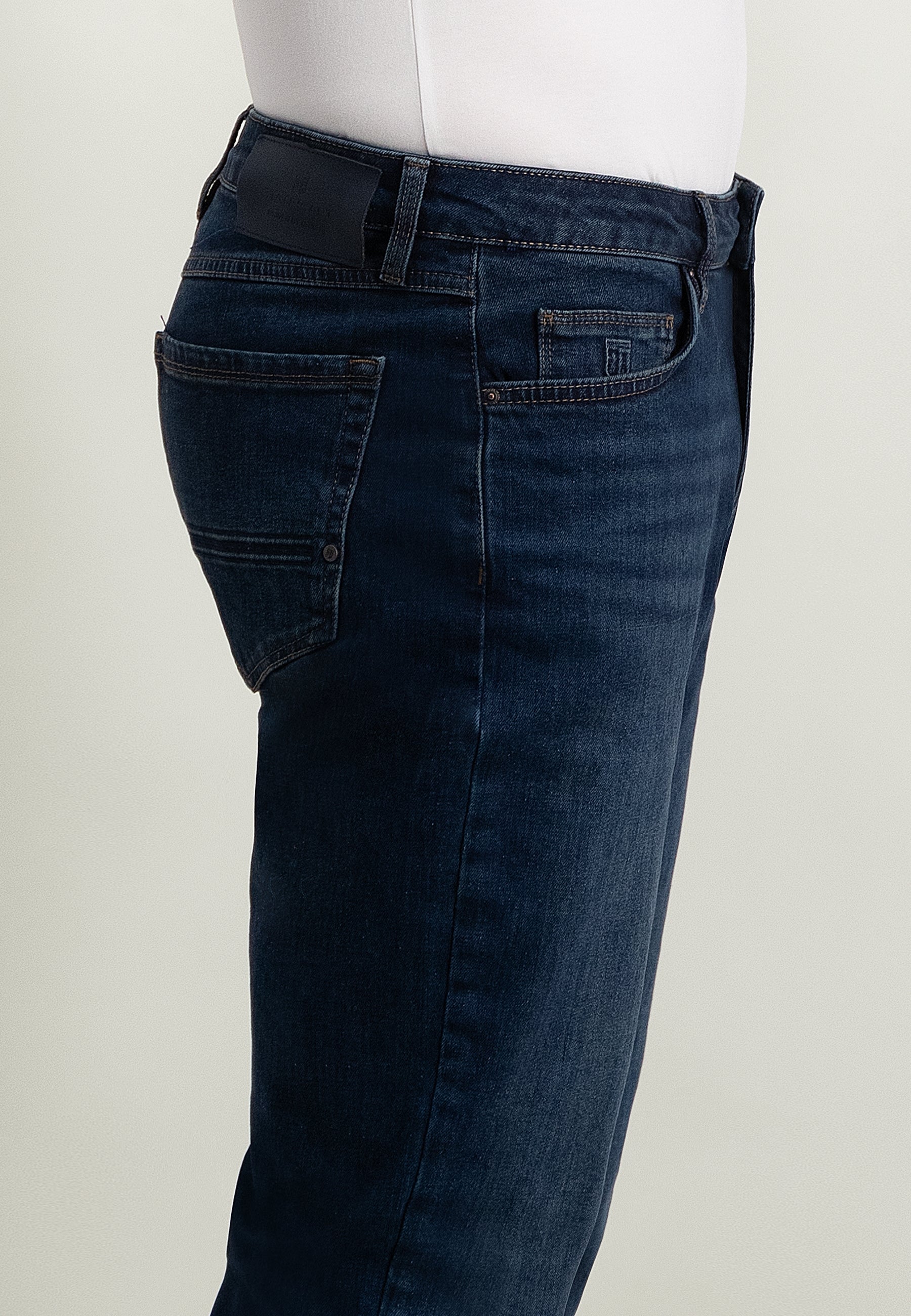 Jean 5 poches DRIVER coupe fuselée en denim stretch
