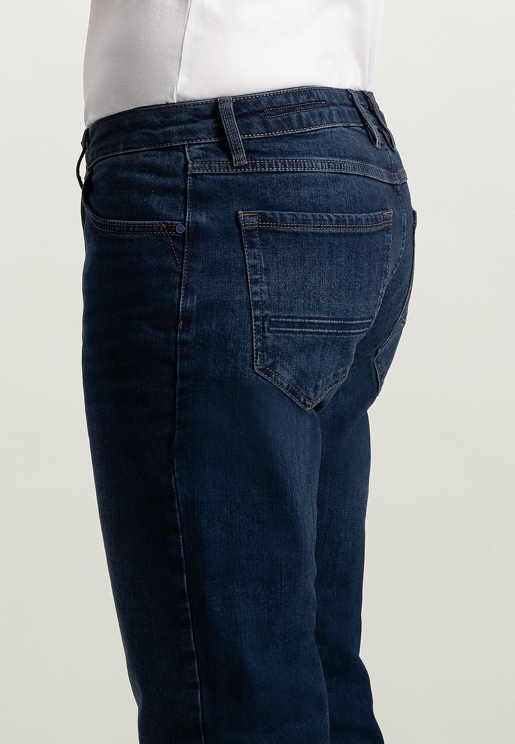 Jean 5 poches DRIVER coupe fuselée en denim stretch