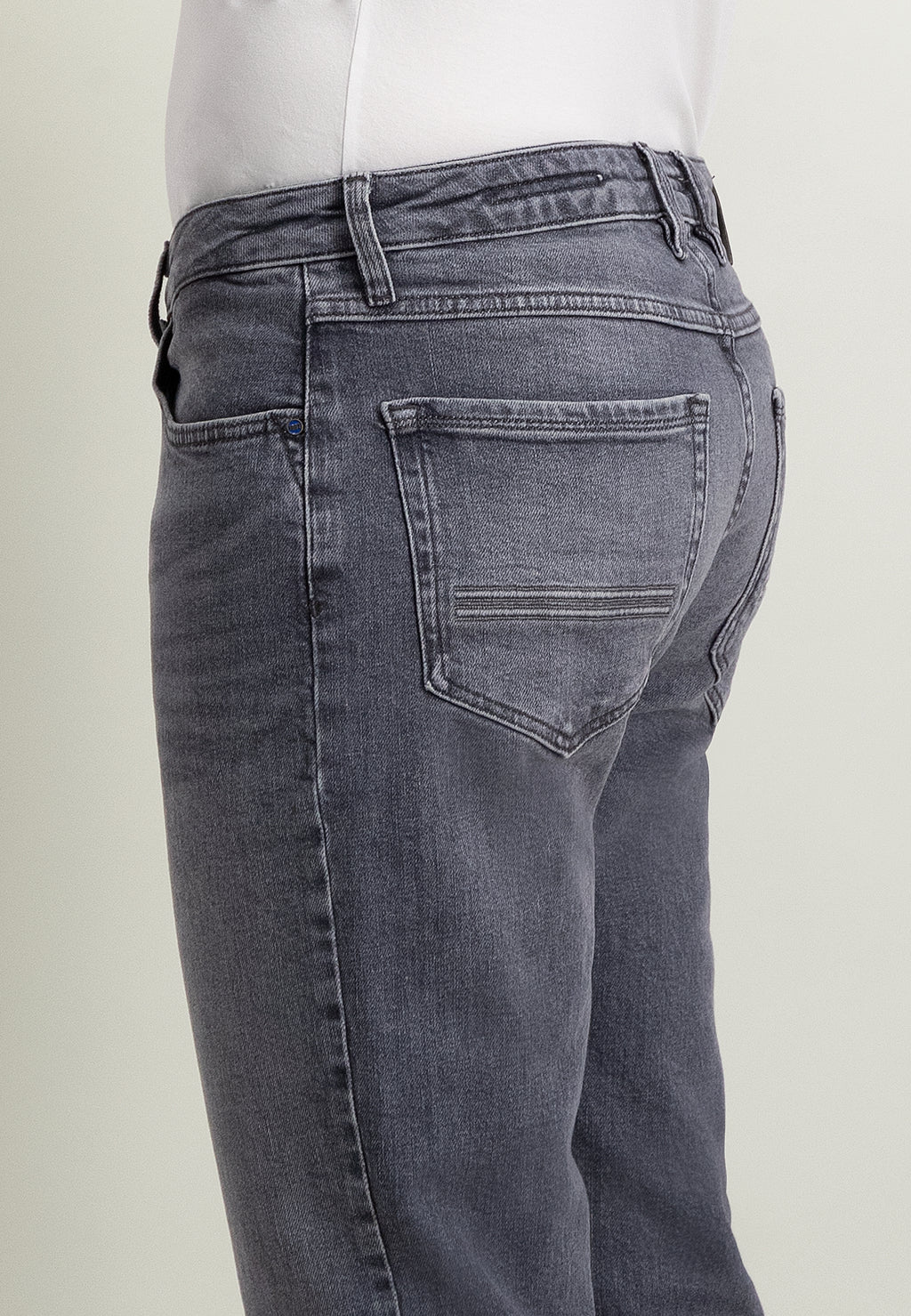 DRIVER tapered fit 5-pocket van stretchdenim