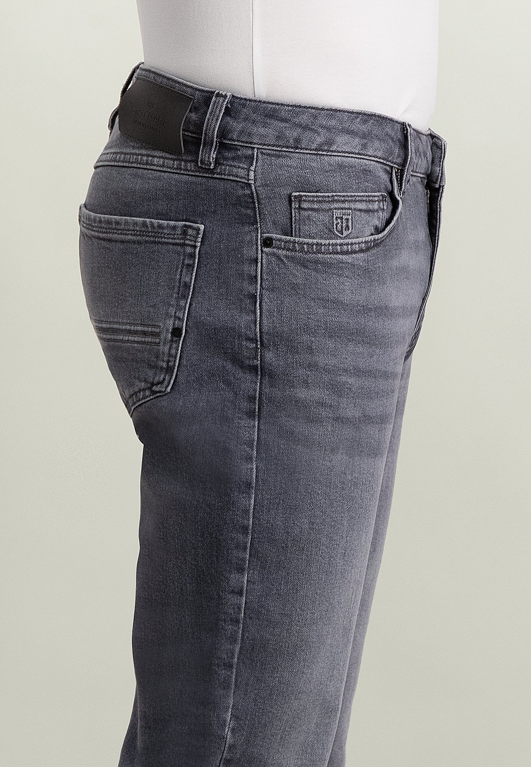 Jean 5 poches DRIVER coupe fuselée en denim stretch