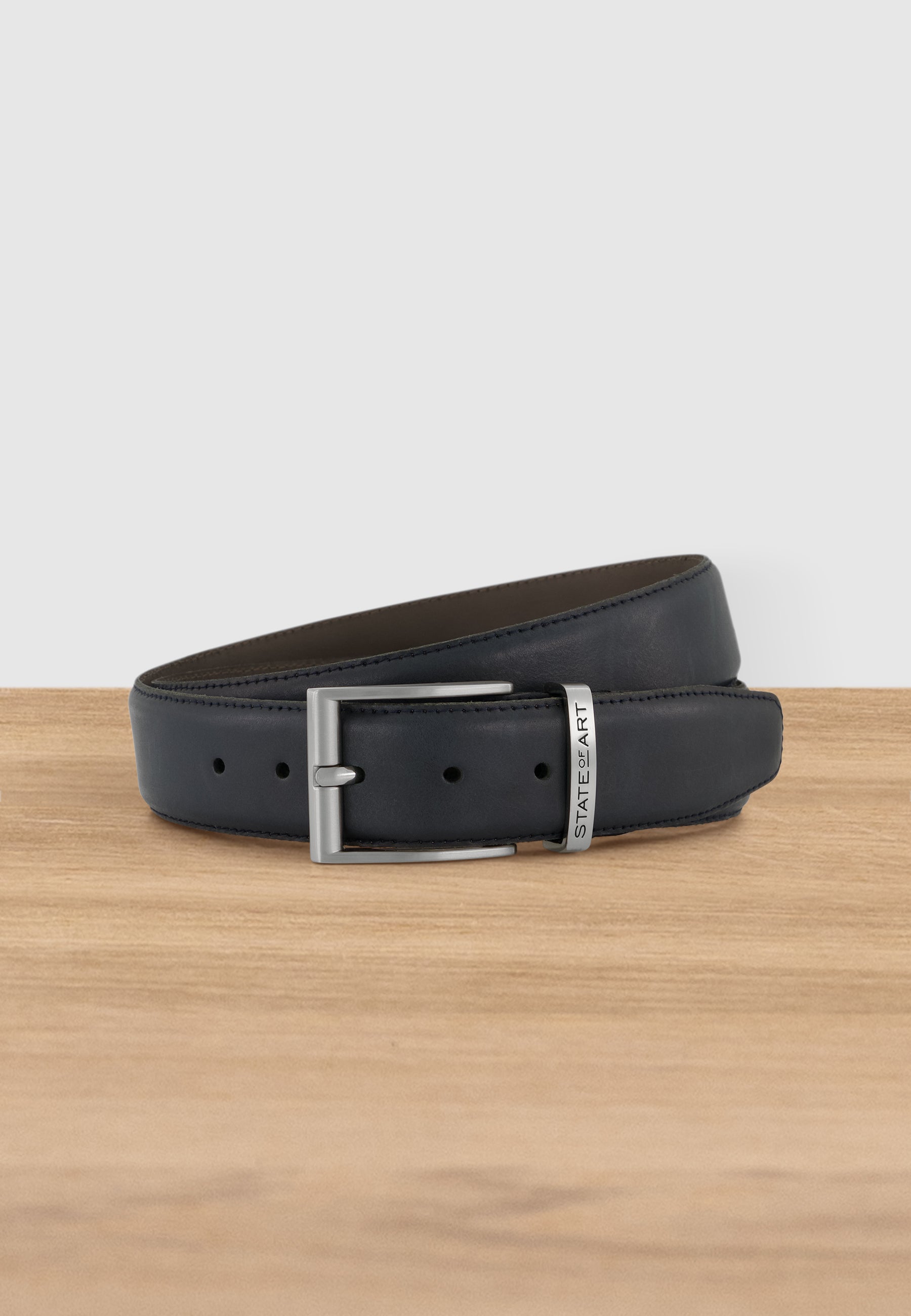 Ceinture ESSENTIALS en cuir ranger