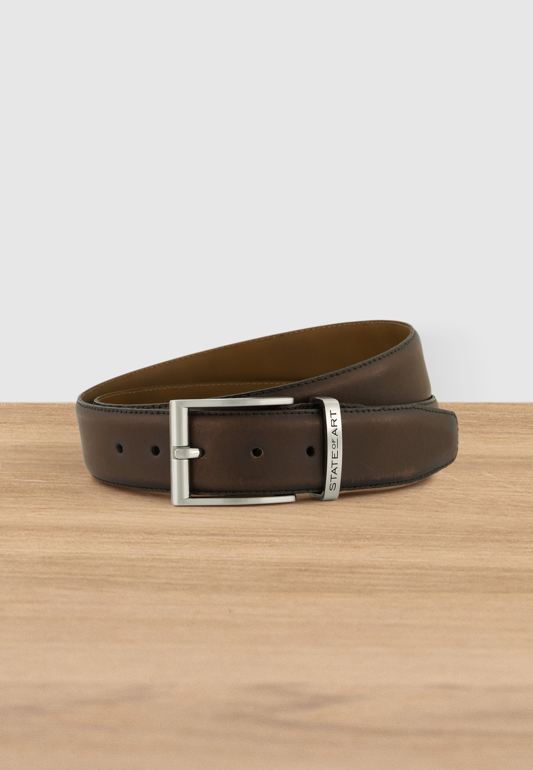 Ceinture ESSENTIALS en cuir ranger