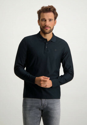 Polo-en-jersey-avec-design-texturé