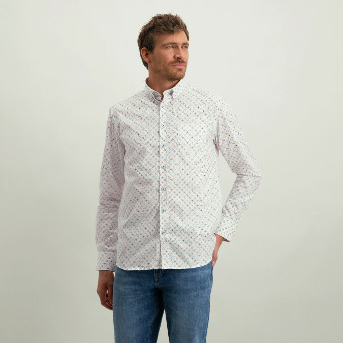 Chemise-à-imprimé-minimaliste